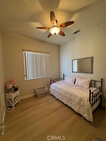 10485 Glen Oaks Lane, Apple Valley, CA 92308