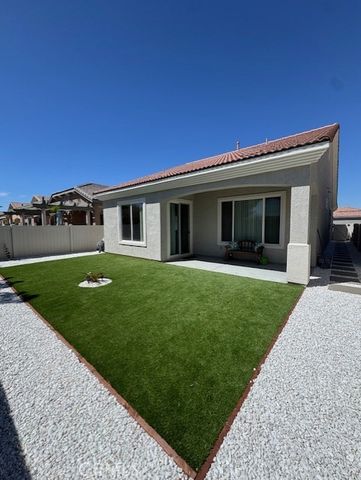 10485 Glen Oaks Lane, Apple Valley, CA 92308