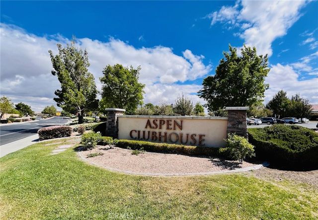 10485 Glen Oaks Lane, Apple Valley, CA 92308