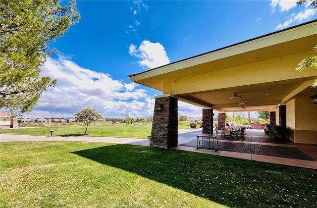 10485 Glen Oaks Lane, Apple Valley, CA 92308