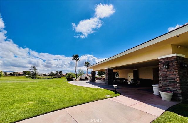 10485 Glen Oaks Lane, Apple Valley, CA 92308