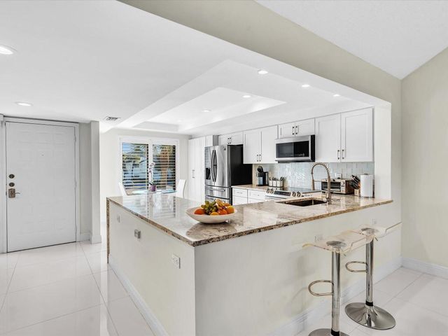 15687 Loch Maree Lane, Delray Beach, FL 33446