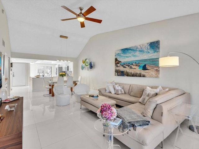 15687 Loch Maree Lane, Delray Beach, FL 33446