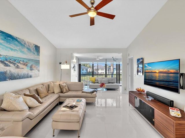 15687 Loch Maree Lane, Delray Beach, FL 33446