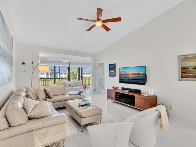 15687 Loch Maree Lane, Delray Beach, FL 33446