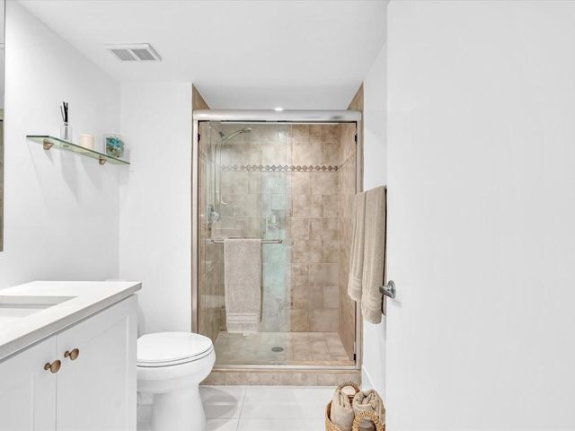 15687 Loch Maree Lane, Delray Beach, FL 33446