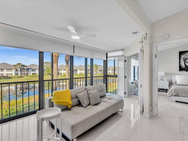 15687 Loch Maree Lane, Delray Beach, FL 33446