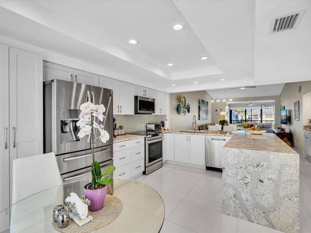 15687 Loch Maree Lane, Delray Beach, FL 33446