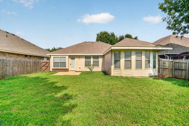 1520 Wickham Drive, Burleson, TX 76028