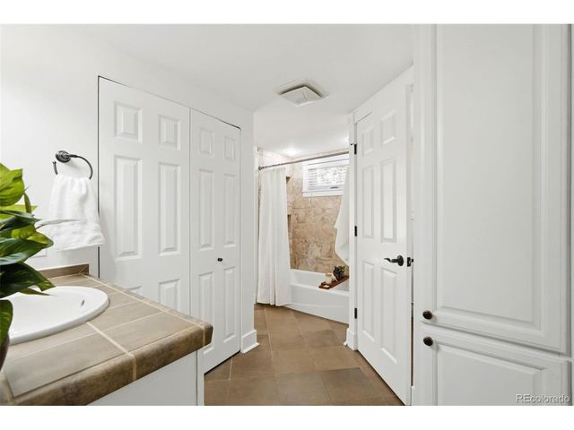 4001 S Grant St, Englewood, CO 80113