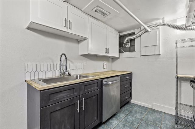 2551 N York Street, Denver, CO 80205