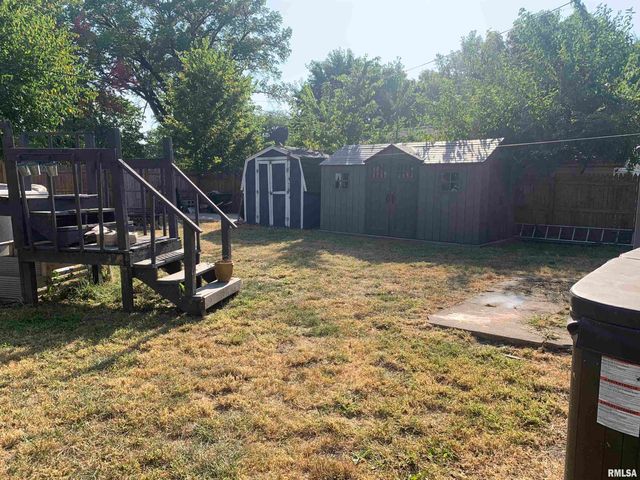 618 E VIRGINIA Avenue, Peoria, IL 61603