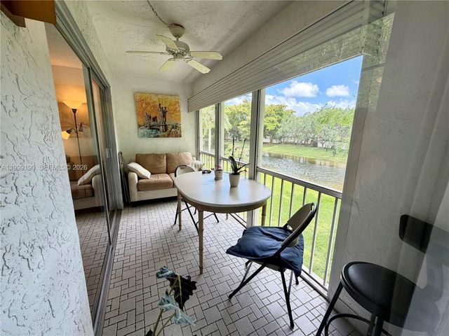 2707 Nassau Bnd H2, Coconut Creek, FL 33066