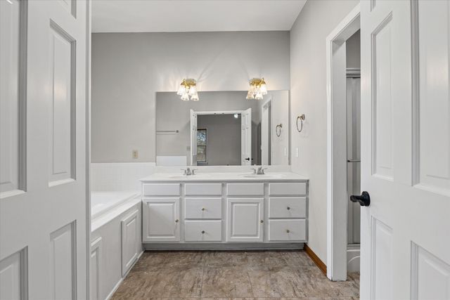 4405 FALL RIVER DR, Columbia, MO 65203