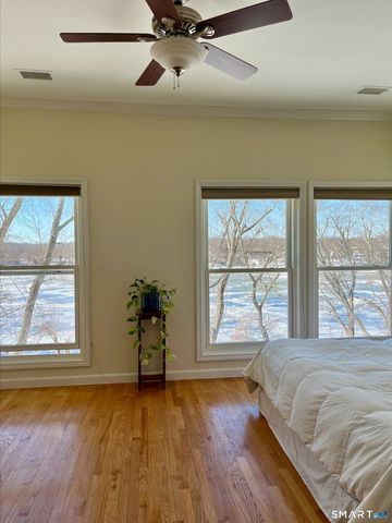 241 South Water Street 14, East Windsor, CT 06088