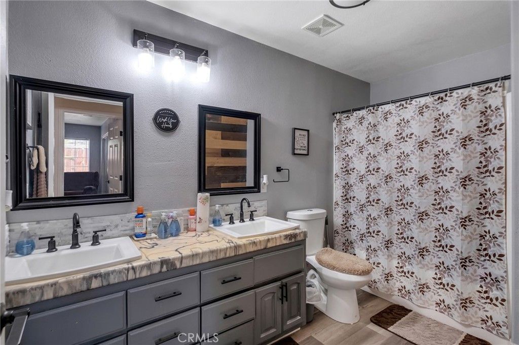 Image 11 of property listing at 960 Purple Sage Court, Barstow, CA 92311