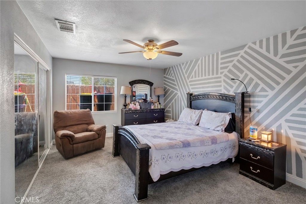 Image 13 of property listing at 960 Purple Sage Court, Barstow, CA 92311