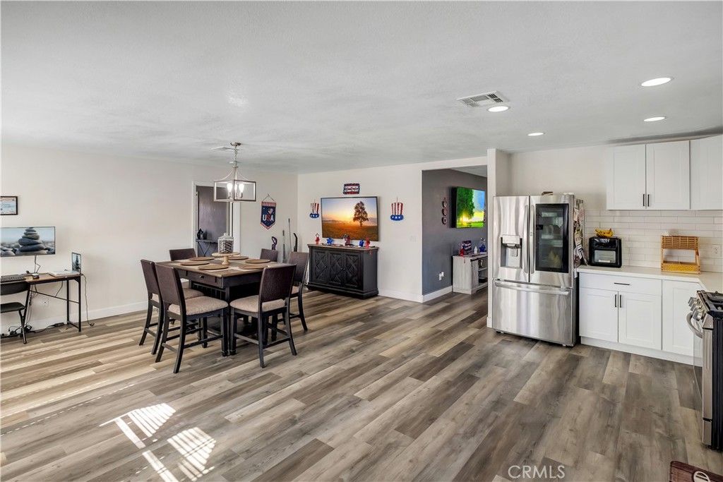 Image 16 of property listing at 960 Purple Sage Court, Barstow, CA 92311