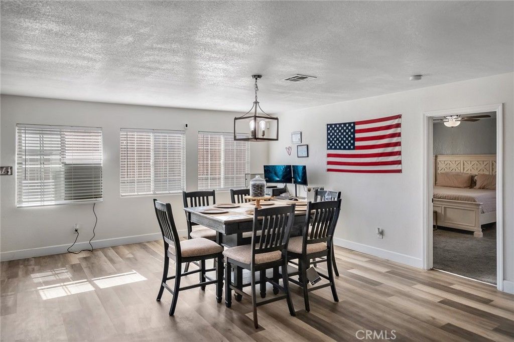 Image 23 of property listing at 960 Purple Sage Court, Barstow, CA 92311