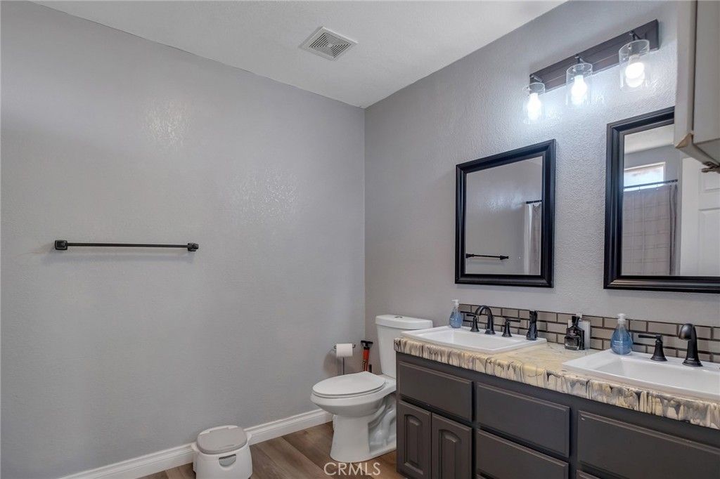 Image 29 of property listing at 960 Purple Sage Court, Barstow, CA 92311