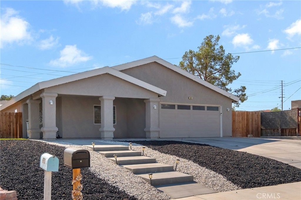 Image 4 of property listing at 960 Purple Sage Court, Barstow, CA 92311