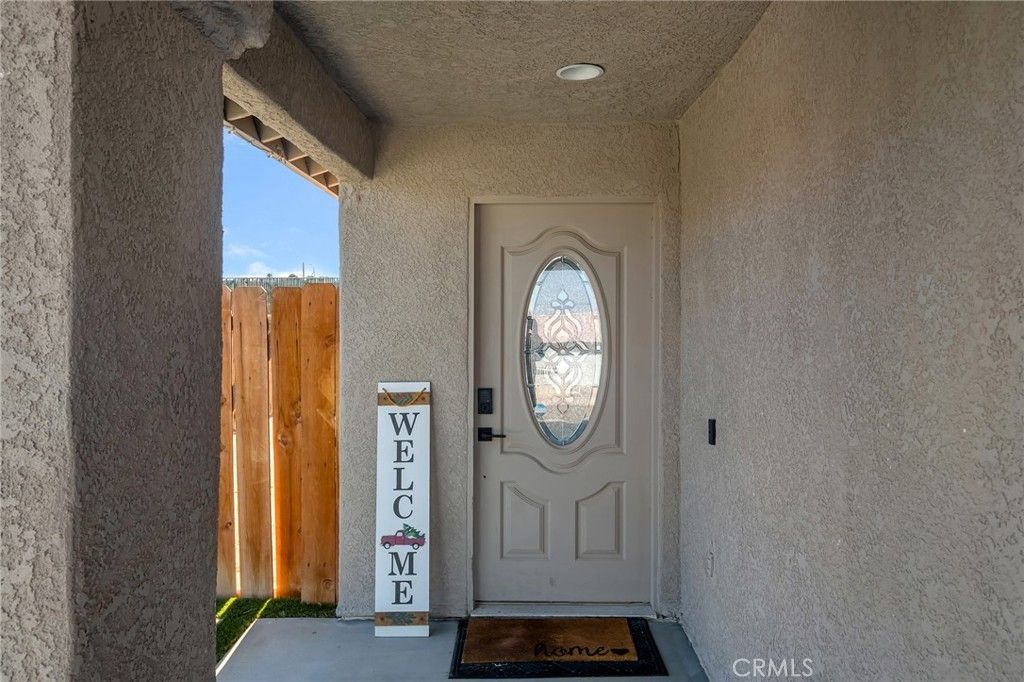 Image 5 of property listing at 960 Purple Sage Court, Barstow, CA 92311