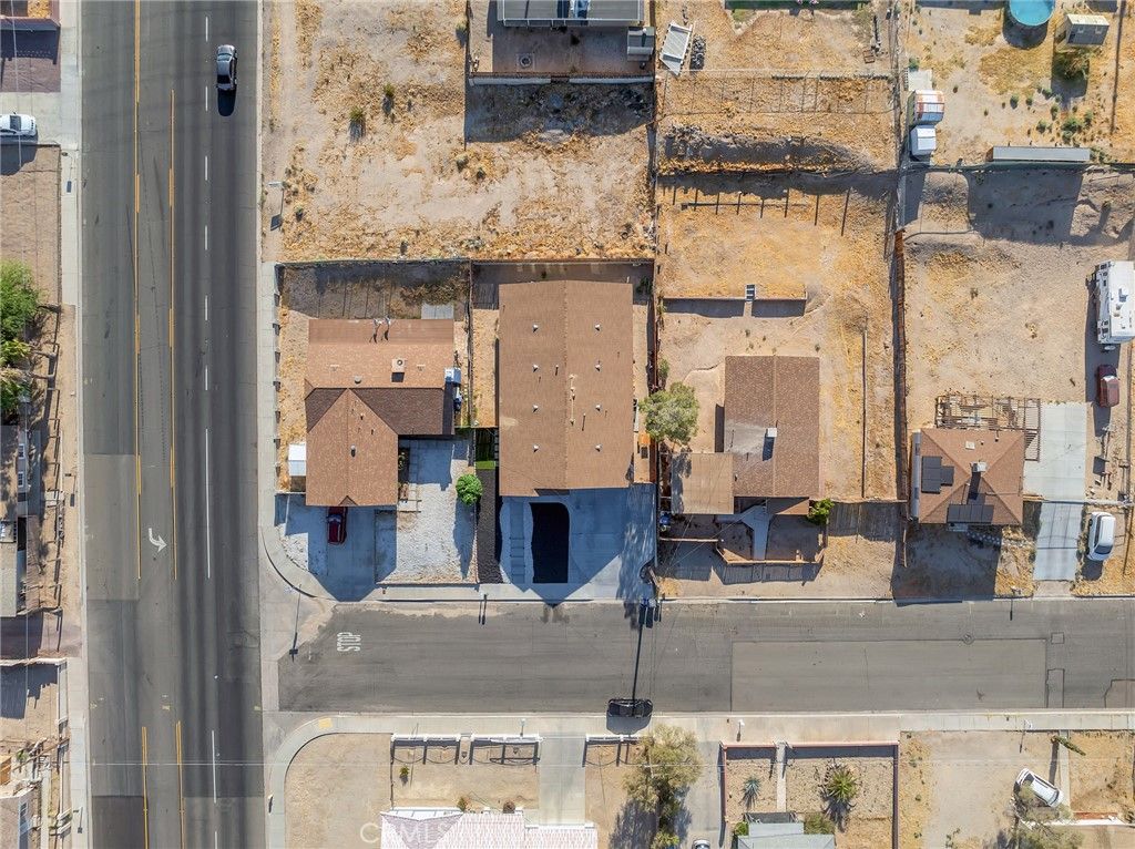 Image 6 of property listing at 960 Purple Sage Court, Barstow, CA 92311