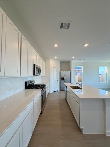 2640 Wispy Creek Drive, White Settlement, TX 76108