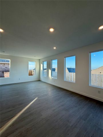 2640 Wispy Creek Drive, White Settlement, TX 76108