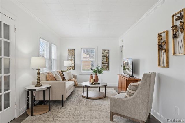 224 N Hewitt Road, Ypsilanti, MI 48197