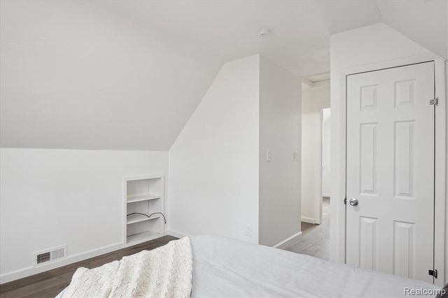 224 N Hewitt Road, Ypsilanti, MI 48197