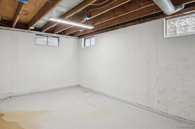 224 N Hewitt Road, Ypsilanti, MI 48197