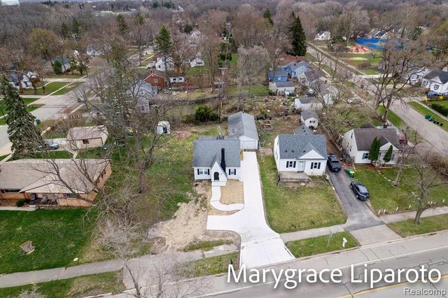 224 N Hewitt Road, Ypsilanti, MI 48197