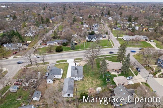 224 N Hewitt Road, Ypsilanti, MI 48197