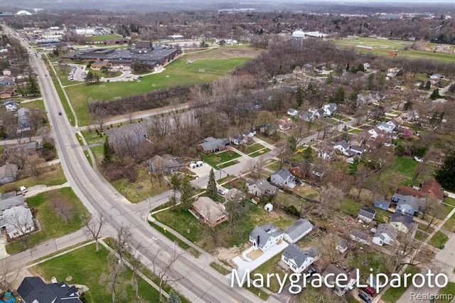 224 N Hewitt Road, Ypsilanti, MI 48197