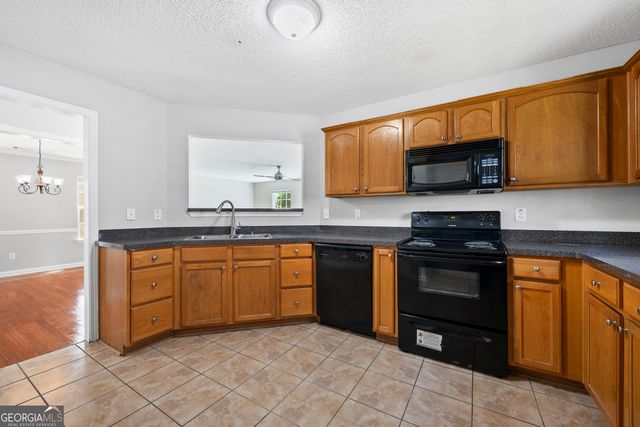 1883 Simmons Lane, Hampton, GA 30228