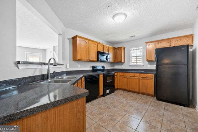 1883 Simmons Lane, Hampton, GA 30228