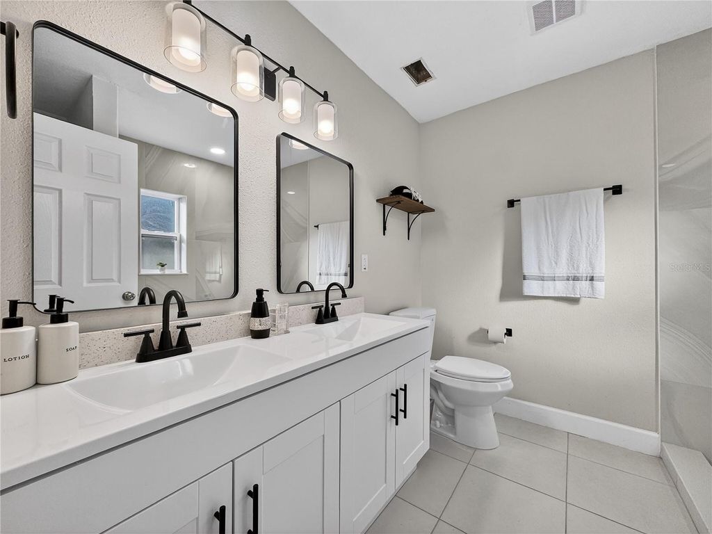 Image 4 of property listing at 1450 S PARK AVENUE, Titusville, FL 32780