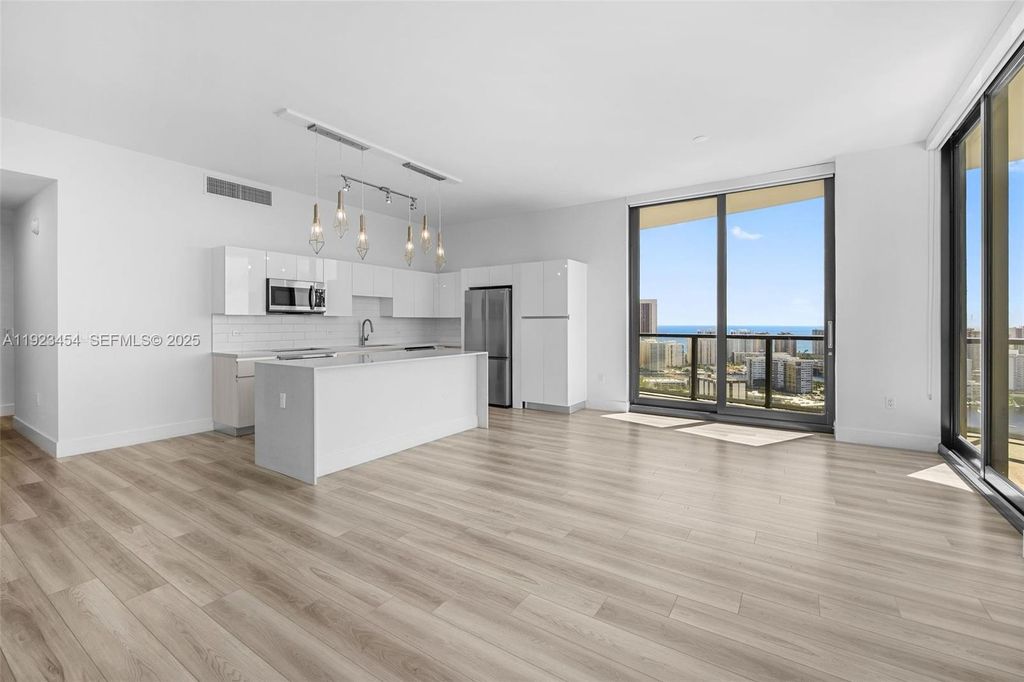 101 Diplomat Pkwy 2410, Hallandale Beach, FL 33009