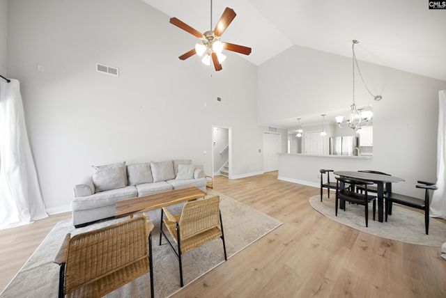216 Sturton Dr, Lexington, SC 29072