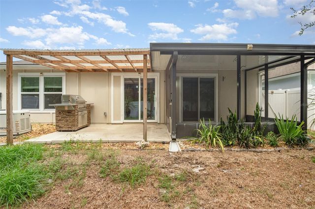 111 LAKESIDE COURT, Bunnell, FL 32110