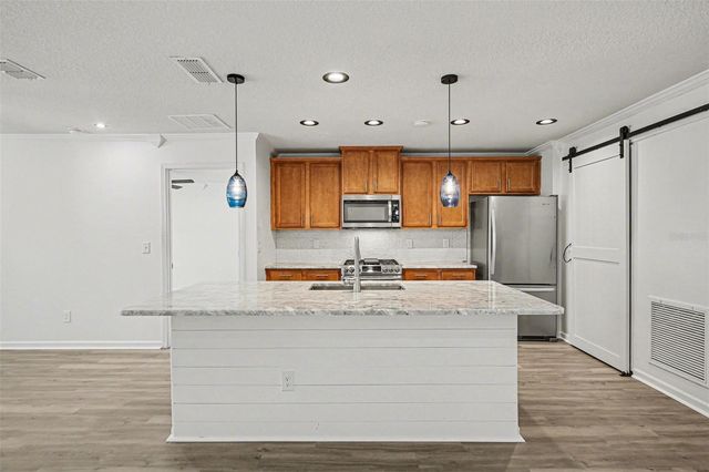 111 LAKESIDE COURT, Bunnell, FL 32110