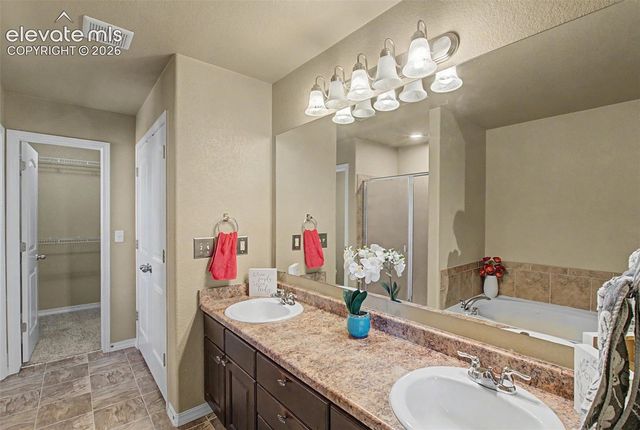 984 Diamond Rim Drive, Colorado Springs, CO 80921