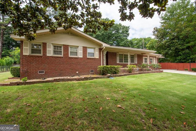 6513 Dunmoor Drive, Jonesboro, GA 30236