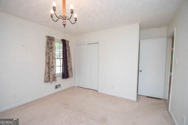 6513 Dunmoor Drive, Jonesboro, GA 30236