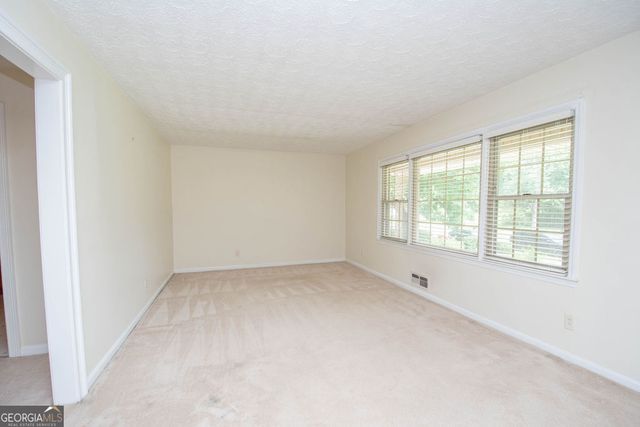 6513 Dunmoor Drive, Jonesboro, GA 30236