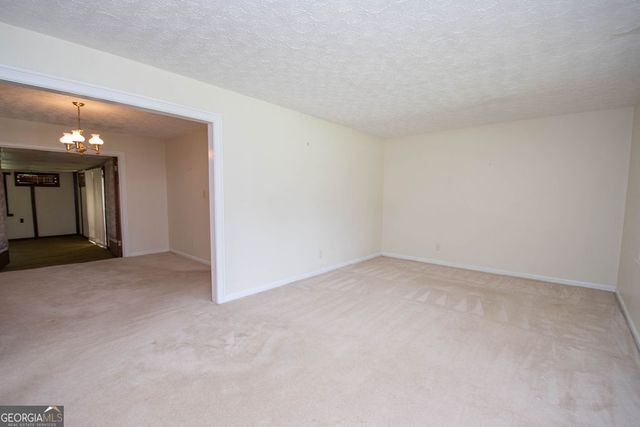 6513 Dunmoor Drive, Jonesboro, GA 30236