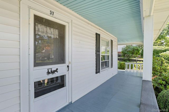 37 Orchard Street, Pleasantville, NY 10570