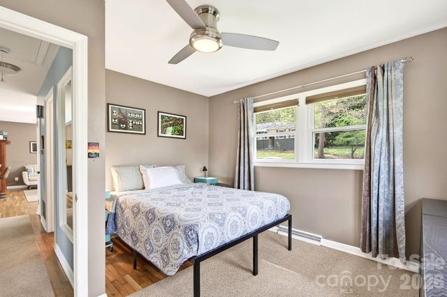 88 Ivanhoe Avenue, Asheville, NC 28806
