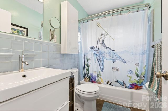 88 Ivanhoe Avenue, Asheville, NC 28806